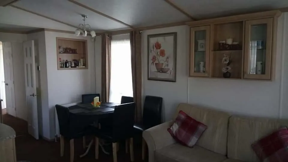 Chapmanholidaylets Cayton Bay Campsite